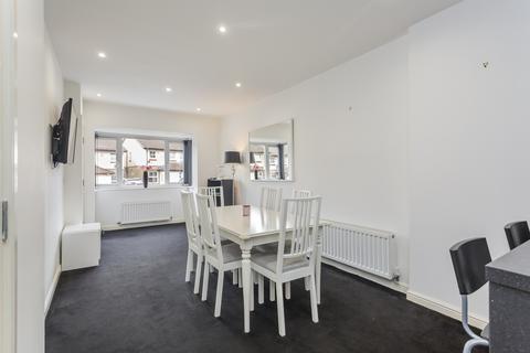 8 Berryknowes Drive, Glasgow, G52 2DZ