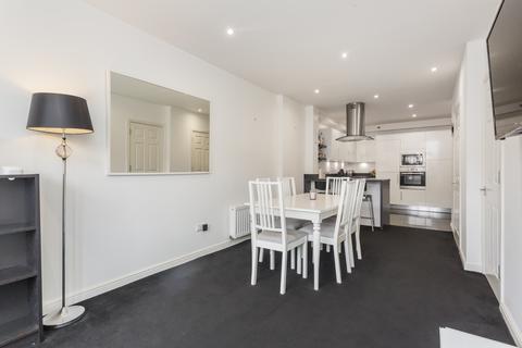 8 Berryknowes Drive, Glasgow, G52 2DZ