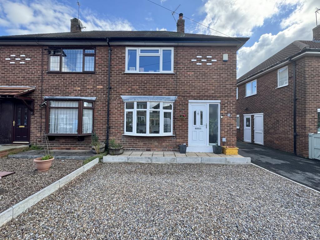 2 Bedroom Semi Detached for Sale
