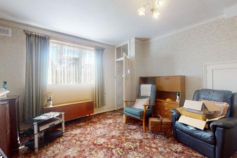 114 Alnwick Road, London, SE12 9BS