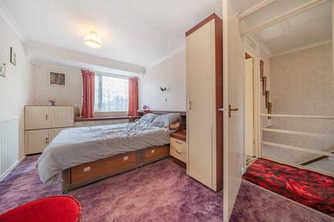 38 Grove Road, London, SW19 1BJ