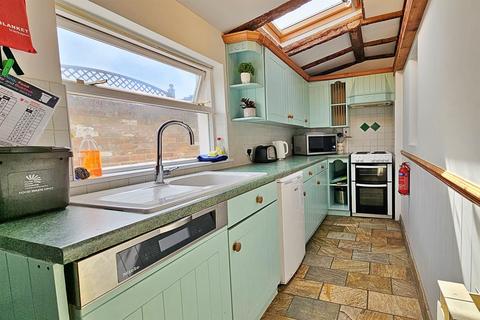 2 bedroom semi-detached house for sale, Christchurch