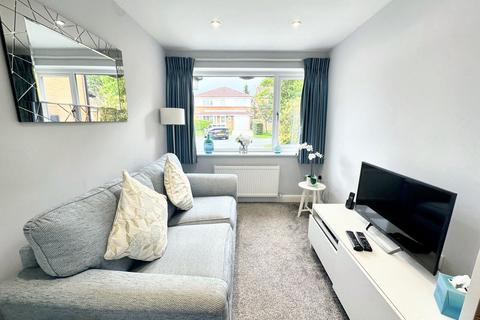 15 Broadstone Close, Prestwich, Manchester, M25 9QA