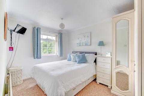 11 Carlton Close, Redditch, B97 5XG