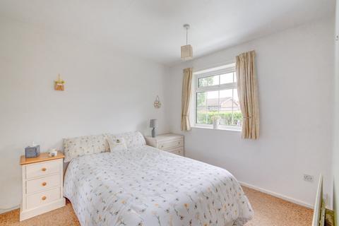 11 Carlton Close, Redditch, B97 5XG