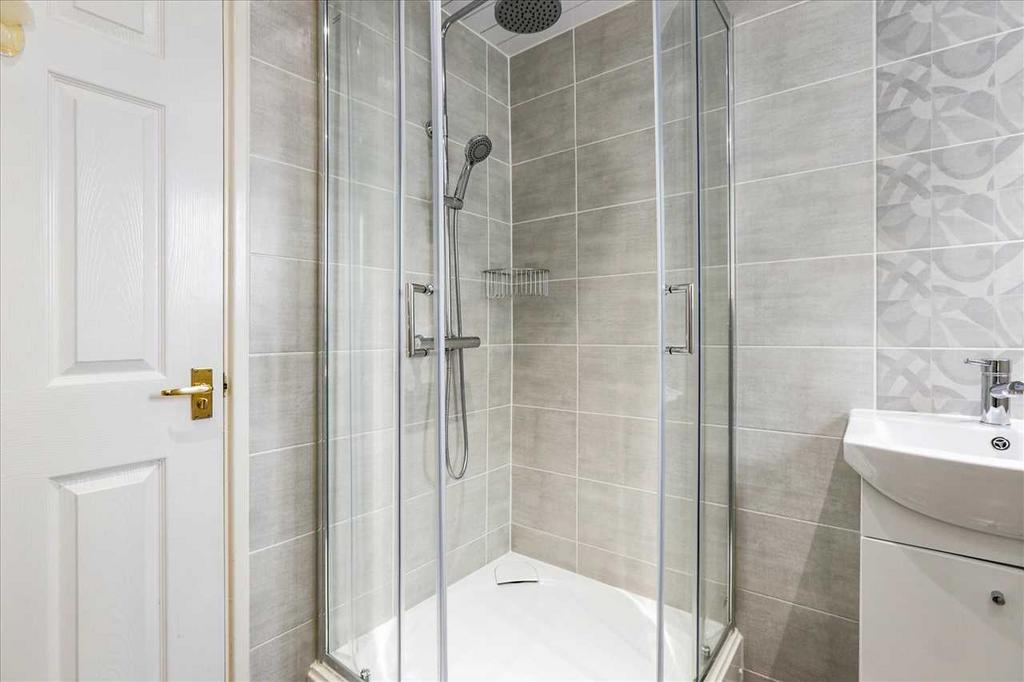 Shower Room (2)