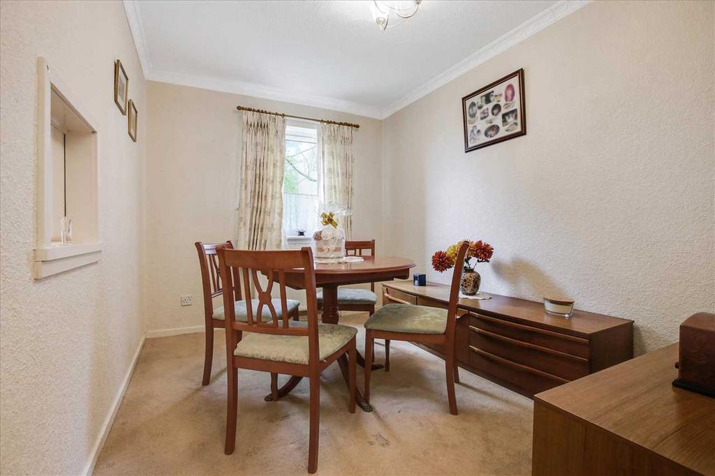 Dining Area (1)