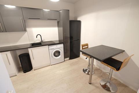 Flat 1, 22 Artisan View, Sheffield, S8 9TG