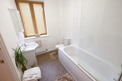 Flat 1, 22 Artisan View, Sheffield, S8 9TG