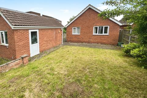 2 bedroom bungalow for sale, Greensmiths Close, Winshill, Burton-on-Trent, DE15