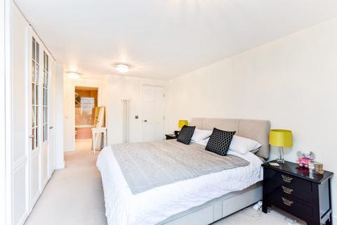 2 bedroom flat for sale, Prusoms Island, Wapping E1W