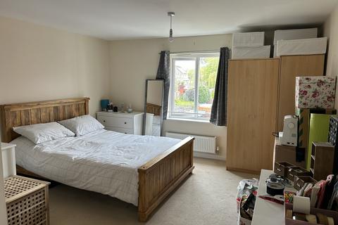 4 bedroom townhouse to rent, Thursby Walk, Exeter, EX4