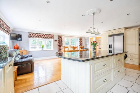 5 bedroom detached house for sale, Lady Hamilton Lane, Scratby