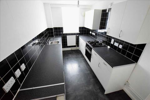 3 bedroom flat for sale, Watermead, Feltham, Middlesex, TW14