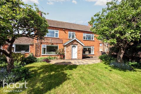 4 bedroom detached house for sale, High Street, Grantham