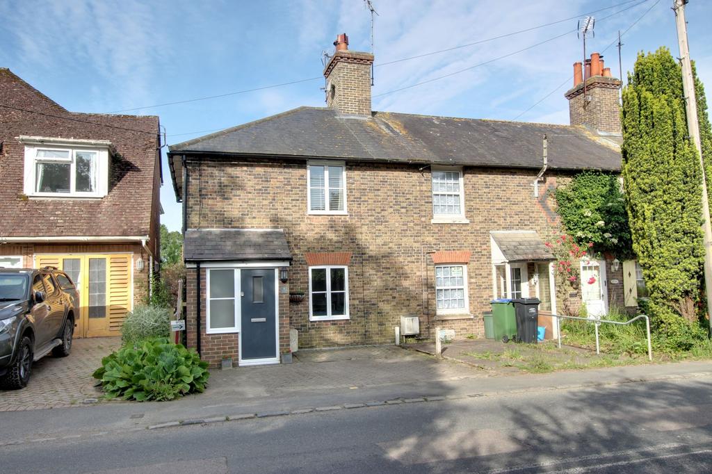 Green Road, Wivelsfield Green, RH17 2 bed terraced house for sale £