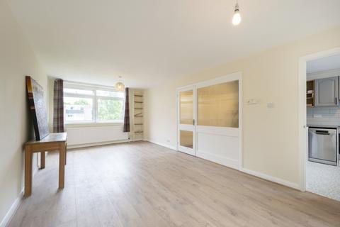2 bedroom apartment to rent, Trafalgar Drive, WALTON-ON-THAMES, Surrey, KT12