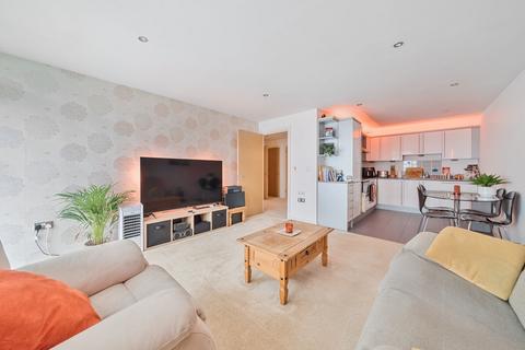 2 bedroom apartment for sale, Woolsack Way, Godalming, Surrey, GU7