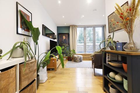2 bedroom flat for sale, Oval Mansions, Kennington Oval, London