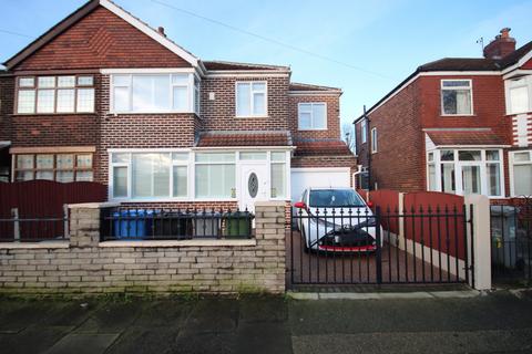 4 bedroom semi-detached house for sale, Ashbourne Road, Stretford, M32 9SB