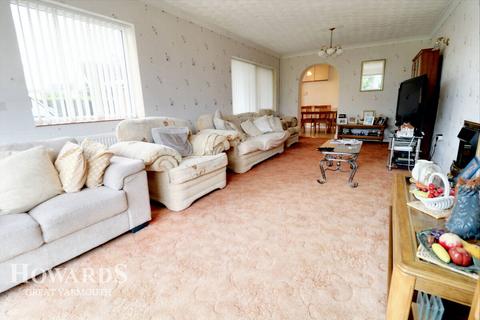 3 bedroom detached bungalow for sale, Ormesby Road, Caister-on-Sea