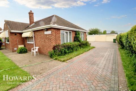 3 bedroom detached bungalow for sale, Ormesby Road, Caister-on-Sea