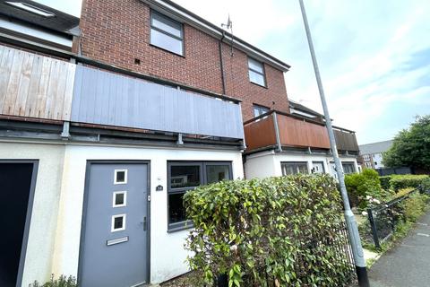 4 bedroom townhouse to rent, Houseman Crescent, Manchester, M20