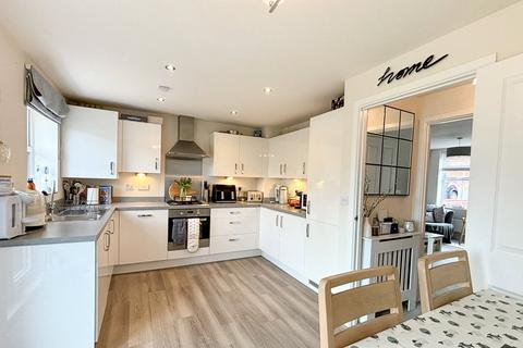 18 Heron Drive, Witney, OX28 6NP