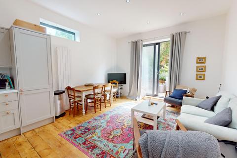 2 bedroom flat to rent, Lansdowne Road, Hove, BN3