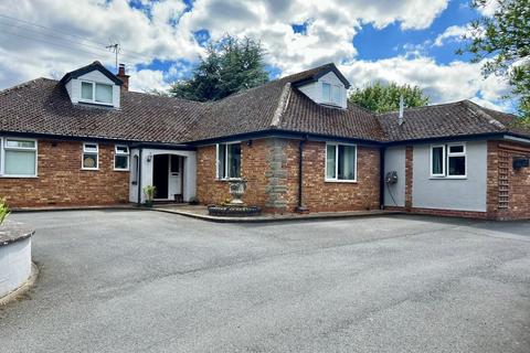 5 bedroom detached bungalow for sale, Moreton-On-Lugg, Hereford, HR4