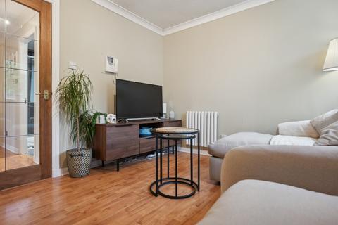 2 bedroom flat for sale, Crown Road South, Flat 3/3, Dowanhill, Glasgow, G12 9DJ