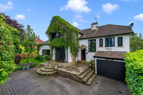 5 bedroom detached house for sale, Cookridge Lane, Leeds, West Yorkshire, LS16