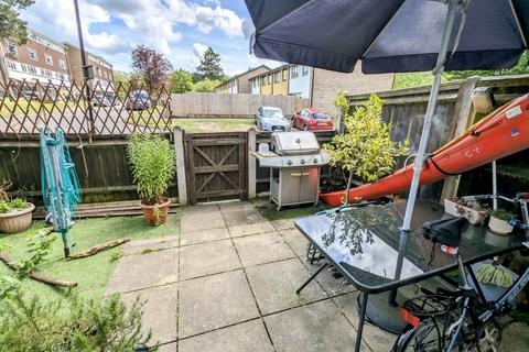 73 Kildare Close, Bordon, GU35 0HP