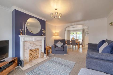 2 Allensmore Close, Redditch, B98 0AS