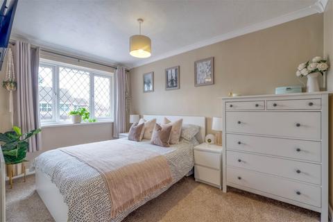 2 Allensmore Close, Redditch, B98 0AS
