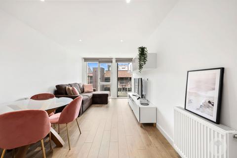 1 bedroom apartment for sale, 1 Highland Street, London E15