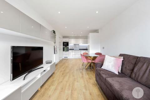 1 bedroom apartment for sale, 1 Highland Street, London E15