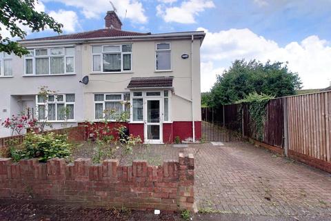 4 bedroom semi-detached house for sale, Hyde Way, Hayes, Greater London, UB3