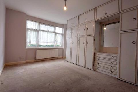 2 Hyde Way, Hayes, UB3 4PA