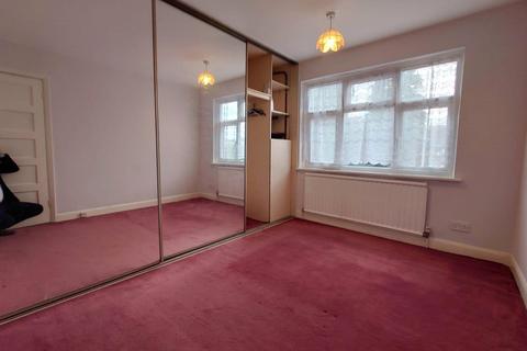 2 Hyde Way, Hayes, UB3 4PA