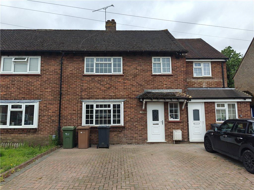 Fir Tree Road, Guildford, Surrey, GU1 2 bed terraced house £2,000 pcm