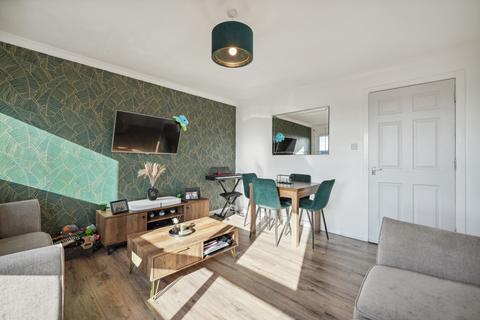 2 bedroom flat for sale, Whitecrook Street, Flat 3/2, Clydebank, West Dunbartonshire, G81 1QN