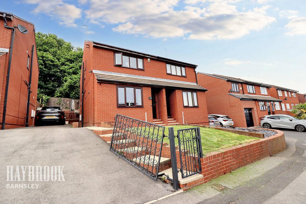 Redland Grove, Staincross 3 bed semidetached house for sale £180,000