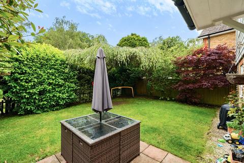 4 bedroom detached house for sale, Castle View, Epsom KT18