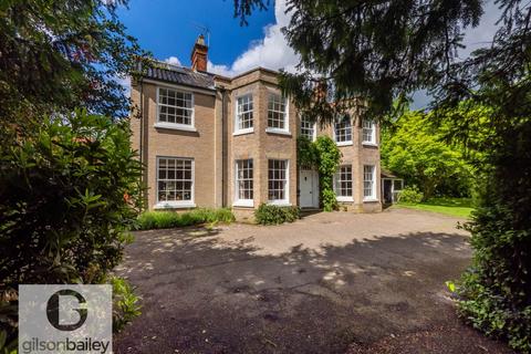 5 bedroom detached house for sale, Yarmouth Road, Norwich NR13