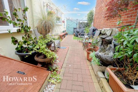 5 bedroom terraced house for sale, Euston Road, Great Yarmouth