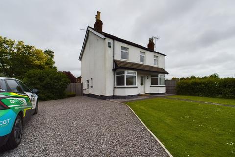 3 bedroom detached house to rent, Bamfurlong Lane, Staverton, Glos, GL51