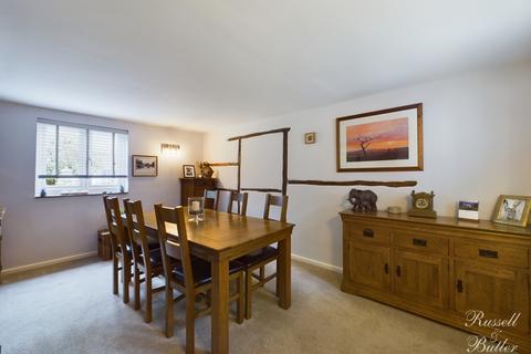 3 Bath Lane, Buckingham, MK18 1DX