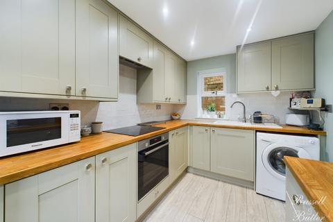 3 Bath Lane, Buckingham, MK18 1DX
