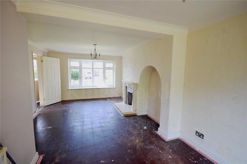4 bedroom semi-detached house to rent, Ravensdale, Basildon, Essex, SS16